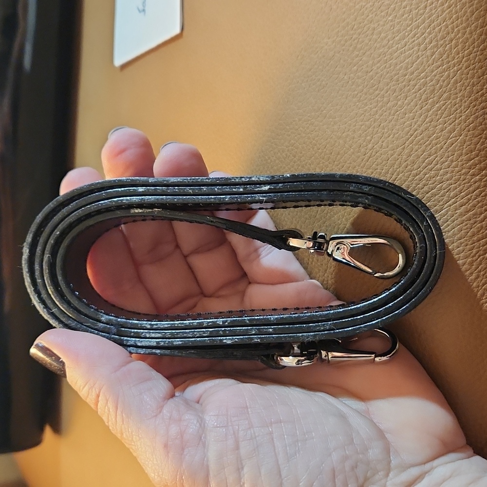 🚫SOLD🚫 Salvatore Ferragamo Auth. vintage patent 2 way bag - Picture 8 of 17